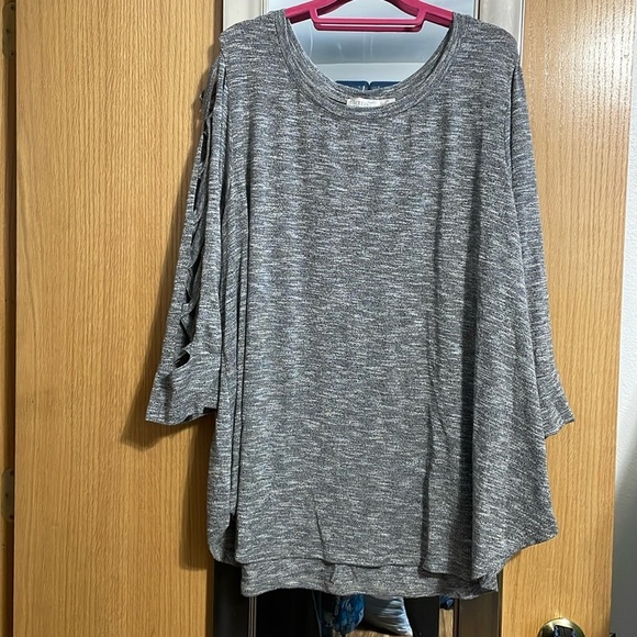 Terra & Sky 3X 24-26 grey silver lightweight sweater with crisscross sleeves - Picture 1 of 10